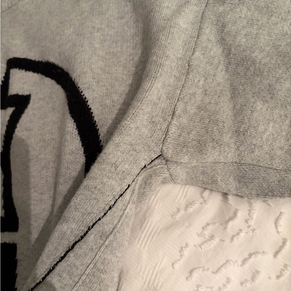 Zara boys collection Light Gray Crewneck Sweater with Skull Design - Picture 6 of 7